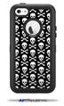 Skull and Crossbones Pattern - Decal Style Vinyl Skin fits Otterbox Defender iPhone 5C Case (CASE SOLD SEPARATELY)